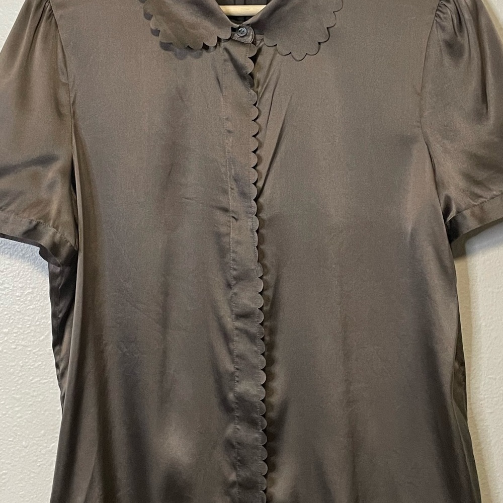 ✨SOLD-Theory Silk Blend Scalloped Button Down Blouse - Picture 6 of 10